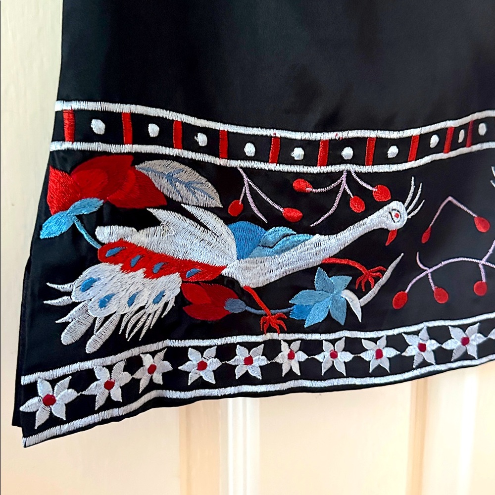 Vintage Sue Wong Black Embroidered Silk Sleeveless Kimono Blouse โข Size 6 โข EUC - Picture 2 of 7